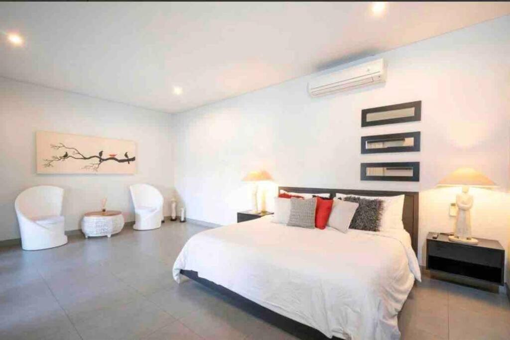 Villa Lamunan Seminyak Buitenkant foto