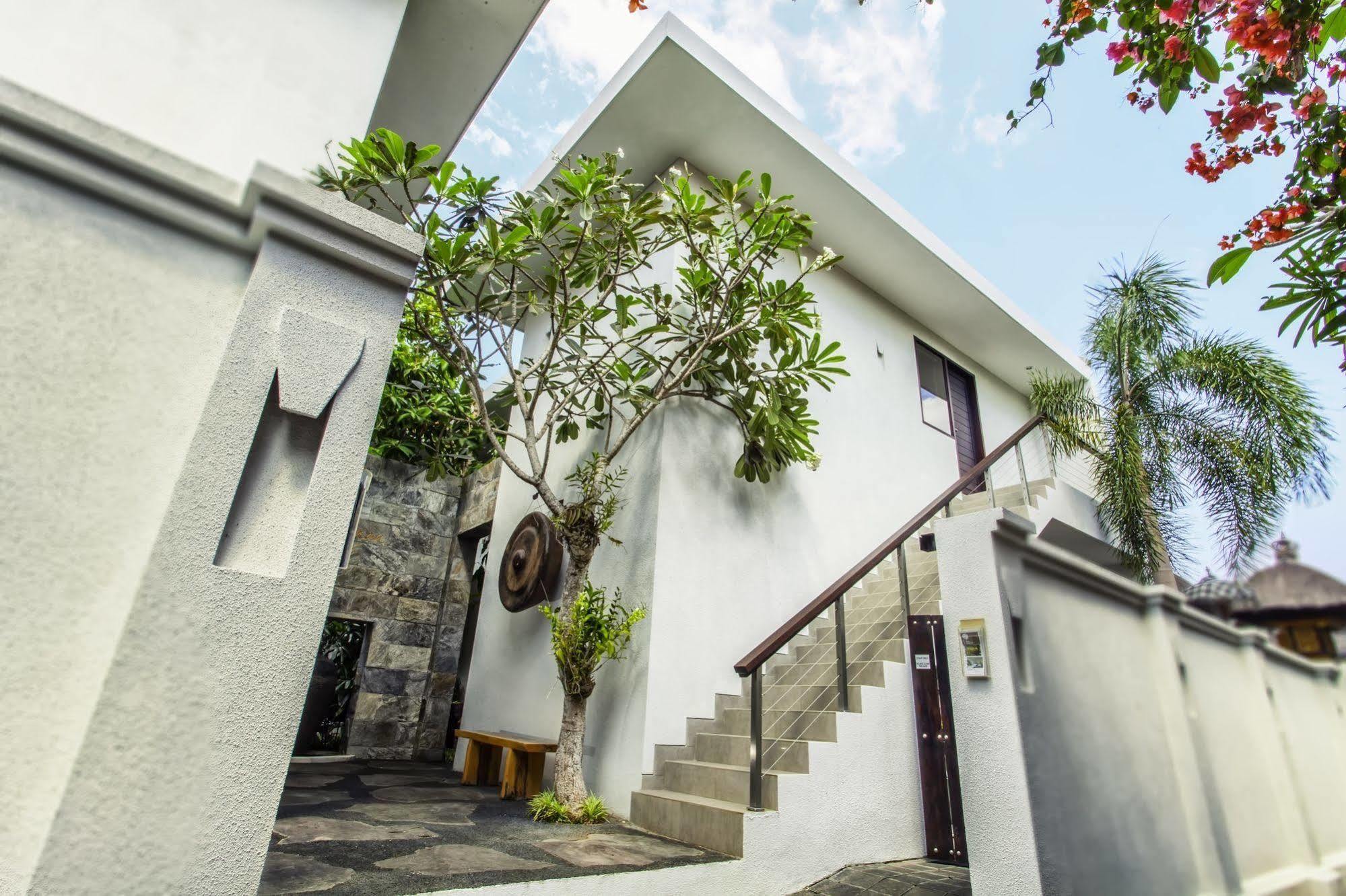 Villa Lamunan Seminyak Buitenkant foto